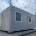 eladó új eko típusú irodakonténer, 20' méret, komplett fürdőszobával