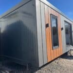eladó újszerű állapotú 10 x 3 m lux mobilház