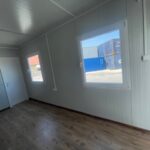 eladó új eko típusú irodakonténer, 20' méret, komplett fürdőszobával