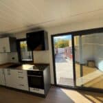 eladó újszerű állapotú 10 x 3 m lux mobilház